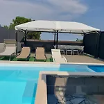 Giardino D'estate - Con Piscina