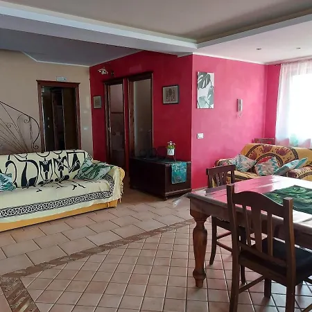 Giardino D'estate - Con Piscina Vakantiehuis